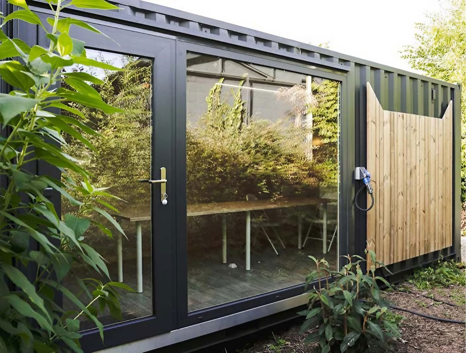 Garage Container - Conteneur aménagé pour véhicules